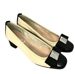 Scarpe di Maremma Decollete In Pelle Beige E Punta Di Vernice Nera*Donna Ballerine