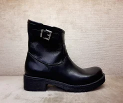 Scarpe di Maremma Stivaletto Asimmetrico In Pelle*Donna Tronchetti