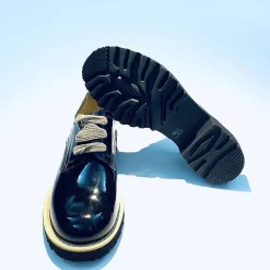 Scarpe di Maremma Stringata In Vernice Nera*Donna Scarpe Stringate